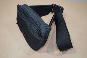 lot 68 image: Conceal and Carry Crossbody Bag -Small