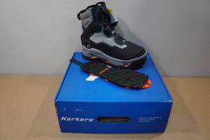 lot 93 image: Korkers Womens Darkhorse Wading Boots -Size 6