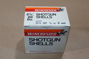lot 190 image: 25 Winchester 20 Gauge 2-34 8 Shot Shotshells