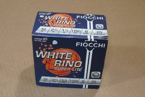 lot 207 image: 25 Fiocchi White Rino 12 Gauge 2-34 8 Shot Shotshells