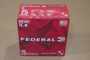 lot 213 image: 25 Federal 12 Gauge 2-34 7-12 Shot Shotshells