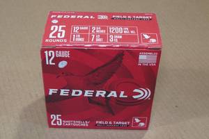 lot 214 image: 25 Federal 12 Gauge 2-34 7-12 Shot Shotshells