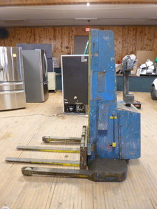 Crown Walk Behind Forklift