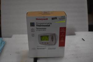lot 5 image: Thermostat