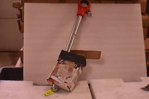 lot 30 image: RIDGID 38540 Manual Pipe Threader for Models 00-RB and 00-R, Manual Ratcheting Tap Handle for Threading Dies (Ratchet and Handle Only) Small
