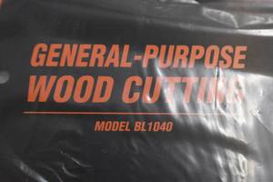 lot 46 image: WEN BL1040 10-Inch 40-Tooth Carbide-Tipped Professional Woodworking Saw Blade for Miter Saws and Table Saws
