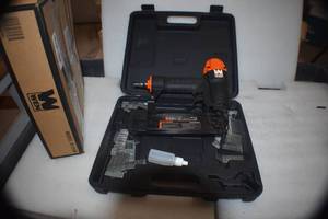 lot 45 image: WEN 61723K 18-Gauge 38-Inch to 2-Inch Brad Nailer with Carrying Case
