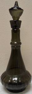 lot 25 image: 1964 Jim Beam - Decanter Smoke Green (View Photo) (Empty)