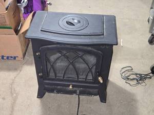 lot 60 image: Used Electric Heater