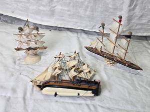 lot 74 image: 3 Nautical Ship Models