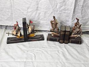 lot 77 image: Set of 2 Nautical Ship Bookends with Vintage Design