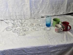 lot 141 image: Assorted Glassware and Ceramic Mugs