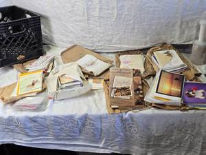 lot 148 image: Assorted Greeting Cards for Various Occasions
