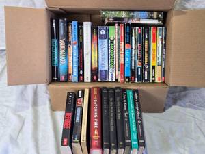 lot 152 image: Large Collection of Mixed Fiction and Non-Fiction Books