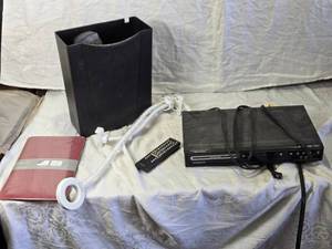 lot 159 image: Magnavox DVD Recorder, Paper Shredder