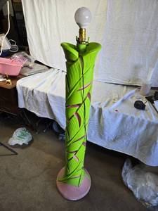 lot 171 image: Artistic Floor Lamp with Unique Leaf Pattern - Heavy, No Shade