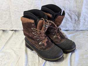 lot 179 image: Pair of Ranger Mens Insulated Winter Boots Size 10