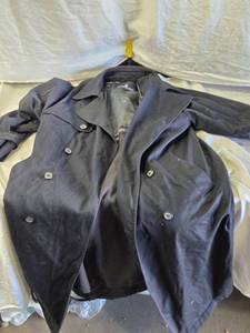 lot 196 image: London Fog Mens Black Trench Coat Size 38