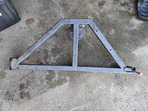 lot 208 image: Heavy-Duty Rear Spare Tire Mount for a Jeep