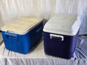 lot 215 image: Lot of 2 Used Coolers - Coleman and Rubbermaid