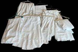 lot 106 image: Variety of White Tablecloths