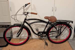 lot 117 image: Schwinn Clairmont 7 Speed Bicycle