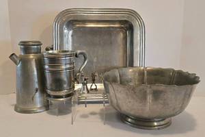 lot 47 image: Pretty Pewter Grouping