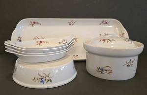 lot 50 image: Cordon Bleu Apilco Porcelain Collection