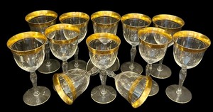lot 39 image: Vintage Footed Gold Rim Tiffin Franciscan Rambler Rose Water Goblets