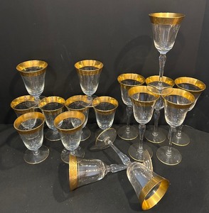 lot 123 image: Vintage Tiffin Franciscan Dining  Tiffin Franciscan Minton Vintage Mid Century Optic Variety of Sizes