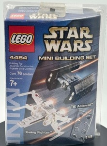lot 86 image: STAR WARS MINI BUILDING SET 4484