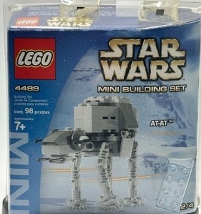 lot 93 image: STAR WARS MINI BUILDING SET 4489