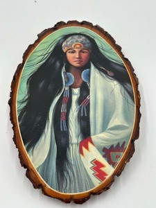 lot 136 image: VINTAGE CARVED WOOD INDIAN GIRL PAINTING WALL HOME DECOR