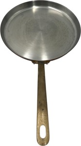 lot 110 image: VINTAGE COPPER 10 SAUCE PAN