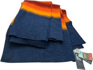 lot 178 image: PENDLETON GRAND CANYON NATIONAL PARK BLANKET 80in X 90in 100% WOOL