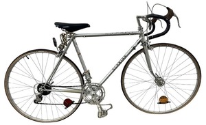 lot 2 image: SCHWINN VTG 26 SUPER LE TOUR 12.2 ROAD BICYCLE
