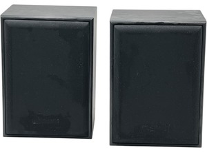 lot 204 image: KLIPSCH & ASSOCIATES INC SERIAL NO 012496061 COMPACT SPEAKERS