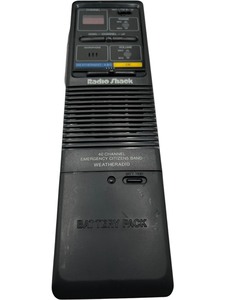 lot 321 image: RADIOSHACK 40 CHANNEL EMERGENCY CITIZENS BAND WEATHER RADIO
