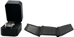 lot 319 image: WHITE SOX, WATCH AND WALLET BUNDLE