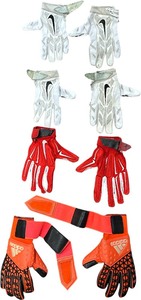 lot 264 image: FOOTBALL GLOVES BUNDLE OF 4
