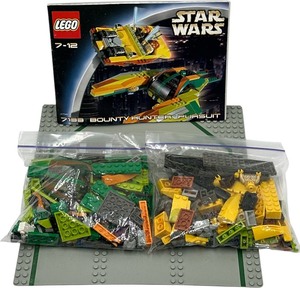 lot 250 image: STAR WARS LEGO 7133 COUNTED. COMPLETE SET. BOUNTY HUNTER PURSUIT