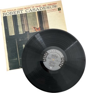 lot 407 image: POPULAR PIANO MUSIC BY ROBERT CASADESUS - VINYL RECORD