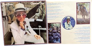 lot 392 image: Elton John -Greatest Hits - Album