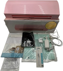 lot 446 image: SILHOUETTE CAMEO 3 CRAFT BUNDLE WITH EXTRAS