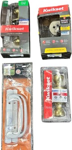 lot 461 image: C4 DOORKNOB BUNDLE OF 4