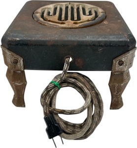 lot 118 image: VINTAGE BRIGHTON SALES CO MASTERCRAFT STOVE