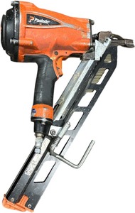 lot 128 image: PASLODE POWER MASTER PLUS 30-DEGREE PNEUMATIC FRAMING NAILER
