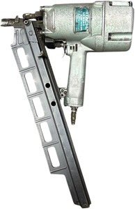 lot 495 image: HITACHI FRAMING NAILER