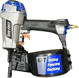 lot 15 image: DUO-FAST HEAD SIDING  COIL NAILER 300 MAGAZINE 1.25-2.5