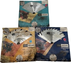 lot 400 image: VINTAGE CIRCULAR SAW BLADES, BUNDLE OF 3 BLADES